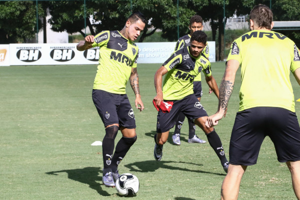 Atlético-MG: Elenco segue treinando forte na pré-temporada Atlético-MG: Elenco segue treinando forte na pré-temporada