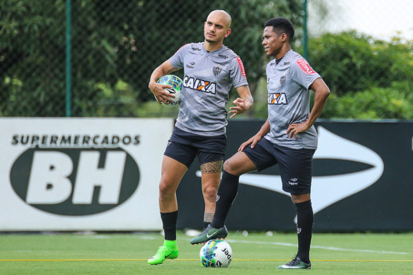 Atlético-MG: Elias e Leonardo Silva treinam entre os titulares Atlético-MG: Elias e Leonardo Silva treinam entre os titulares