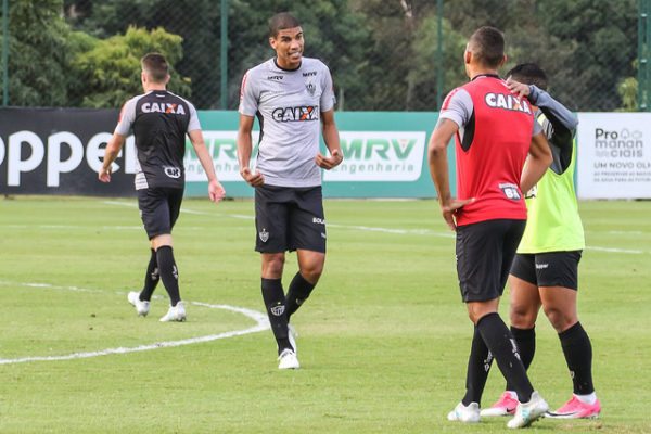 Atlético-MG: Leonardo Silva e Luan participam do treino Atlético-MG: Leonardo Silva e Luan participam do treino