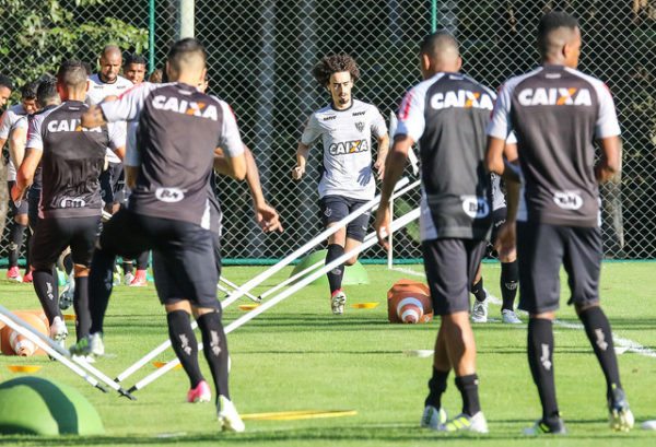 Galo Mineiro encerra preparação para enfrentar o Atlético-PR Galo Mineiro encerra preparação para enfrentar o Atlético-PR