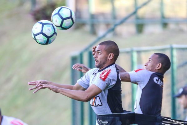 Atlético-MG: Presença de Clayton foi a novidade do treino desta quinta-feira Atlético-MG: Presença de Clayton foi a novidade do treino desta quinta-feira