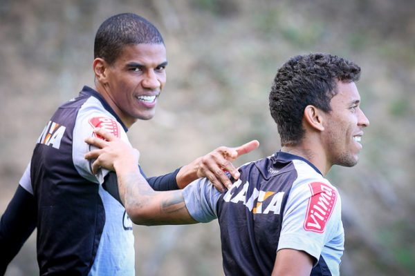 No Mineirão, Atlético-MG desafia liderança e invencibilidade do Corinthians No Mineirão, Atlético-MG desafia liderança e invencibilidade do Corinthians