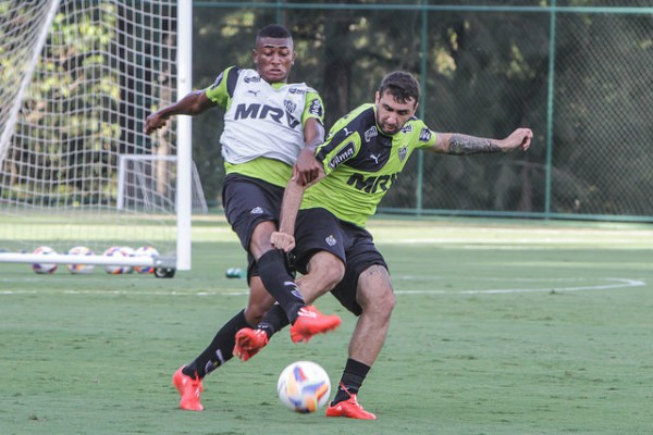 16804436922_ea32131a44_z