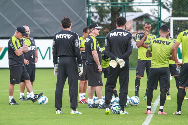 16788788023_a4b2a9b9ca_z