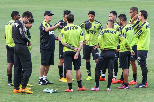 18054087340_d0100c1123_z