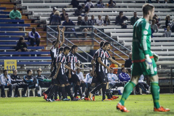 24069375410_1fc82f11b1_z